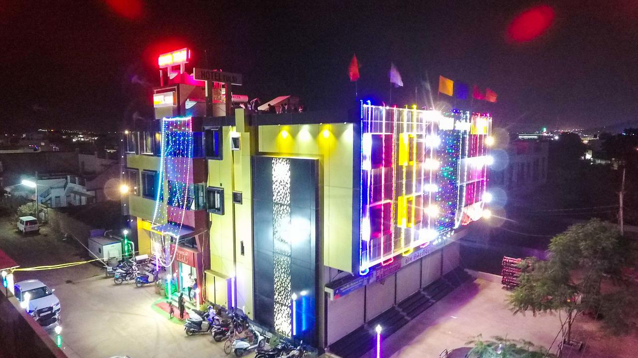 Hotel Tulsi Residency بهوي المظهر الخارجي الصورة