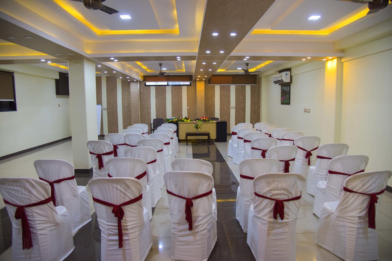 Hotel Tulsi Residency بهوي المظهر الخارجي الصورة