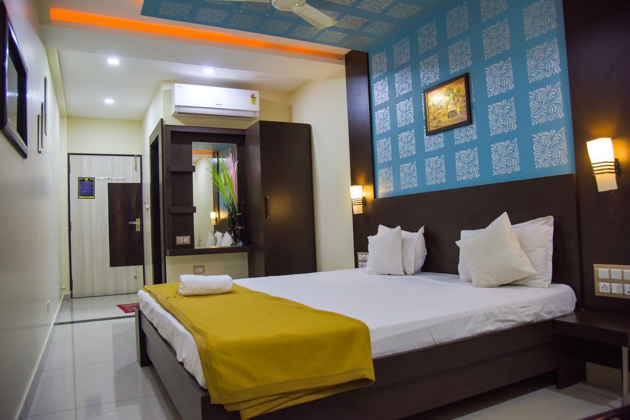 Hotel Tulsi Residency بهوي المظهر الخارجي الصورة