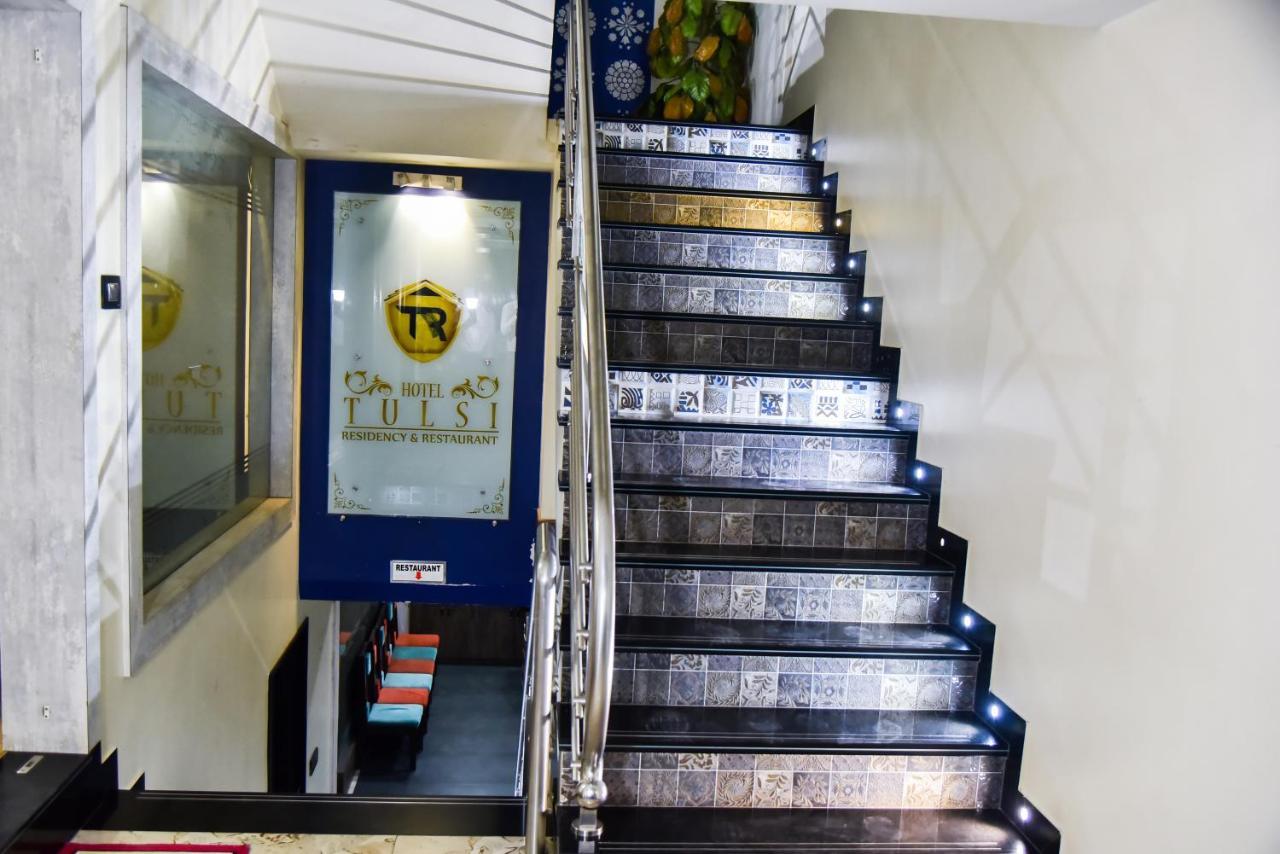 Hotel Tulsi Residency بهوي المظهر الخارجي الصورة