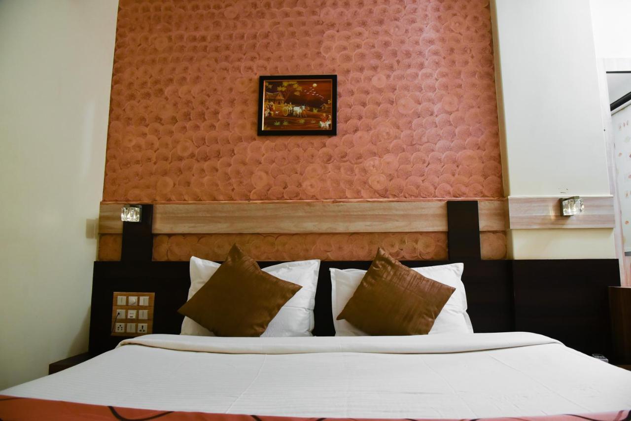 Hotel Tulsi Residency بهوي المظهر الخارجي الصورة
