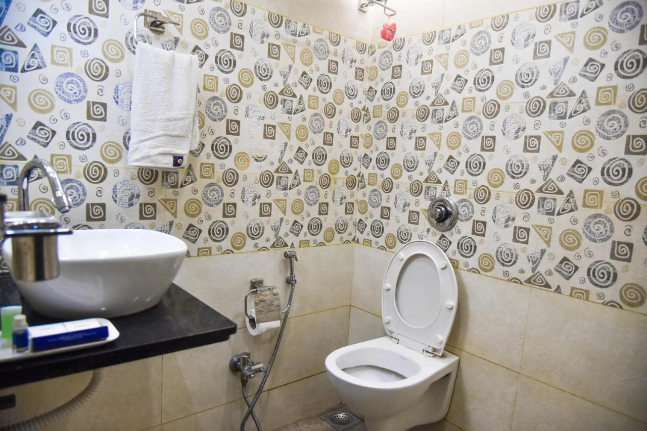 Hotel Tulsi Residency بهوي المظهر الخارجي الصورة